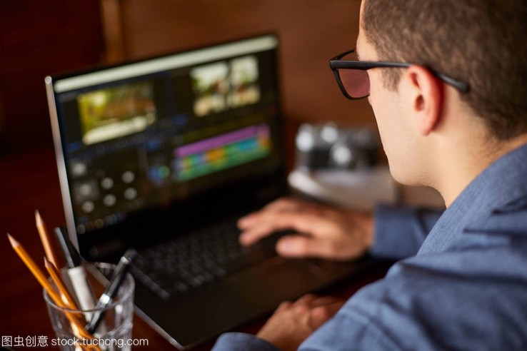 简单视频剪辑的软件,求一个方便简单的视频制作软件